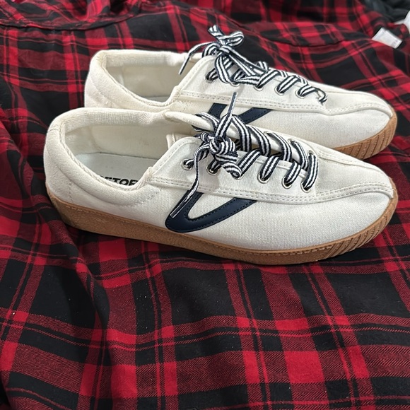 Tretorn Nylite Plus sz 8 - Picture 2 of 7